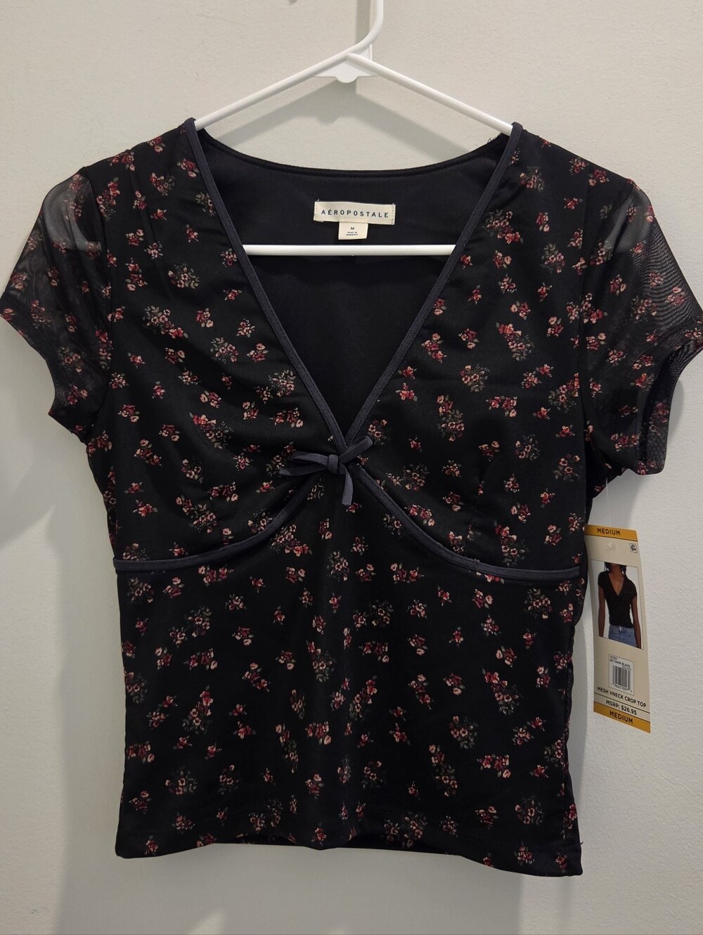NWT Aeropostale Black Floral Mesh V-Neck Baby Tee 90s Y2K